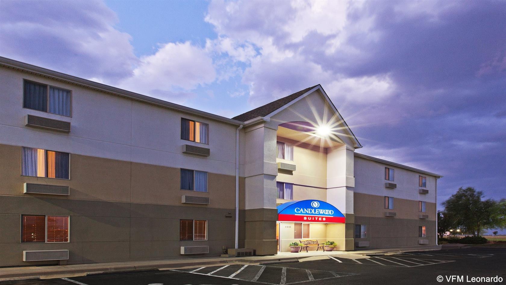 Mainstay Suites - Wichita Ne Exterior foto